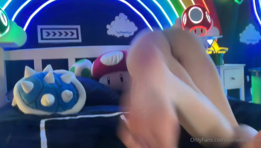 Belle Delphine - 19 December 2025 - The Queen is Back