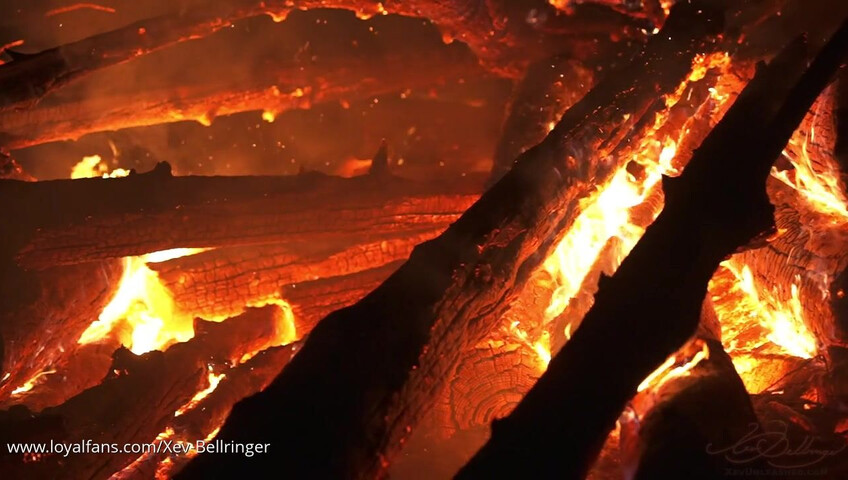 Xev Bellringer - 24 December 2025 - Holey Knight