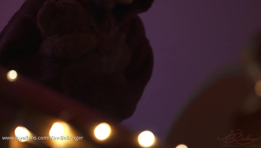 Xev Bellringer - 24 December 2025 - Holey Knight