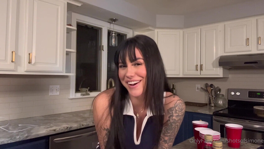 ShotsofSimone - Fuck The Bar Tender