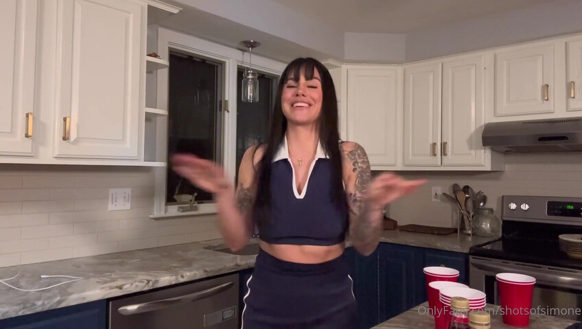 ShotsofSimone - Fuck The Bar Tender