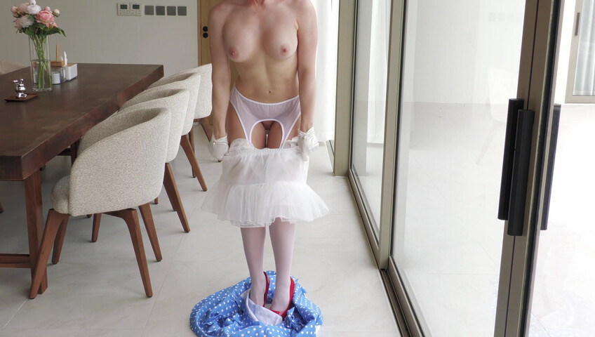 Sweetie Fox - Burnt Chicken And Heated Pin-up Wife In The Kitchen Creampie