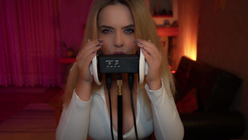 Trinki ASMR - 25 October 2025 - ASMR STEREO EAR LICKING