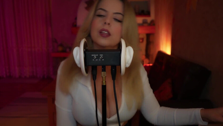 Trinki ASMR - 25 October 2025 - ASMR STEREO EAR LICKING