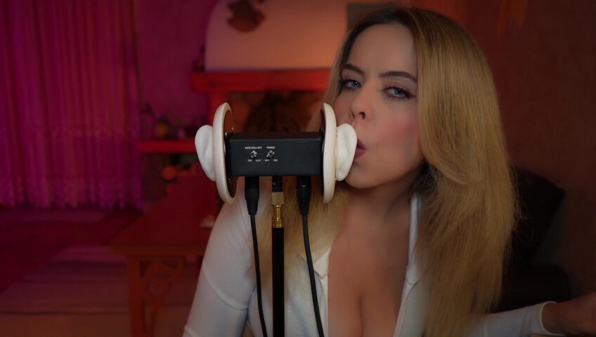 Trinki ASMR - 25 October 2025 - ASMR STEREO EAR LICKING