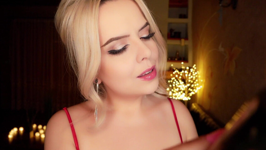 Trinki ASMR - 17 September 2025 - Close Up Kisses For You