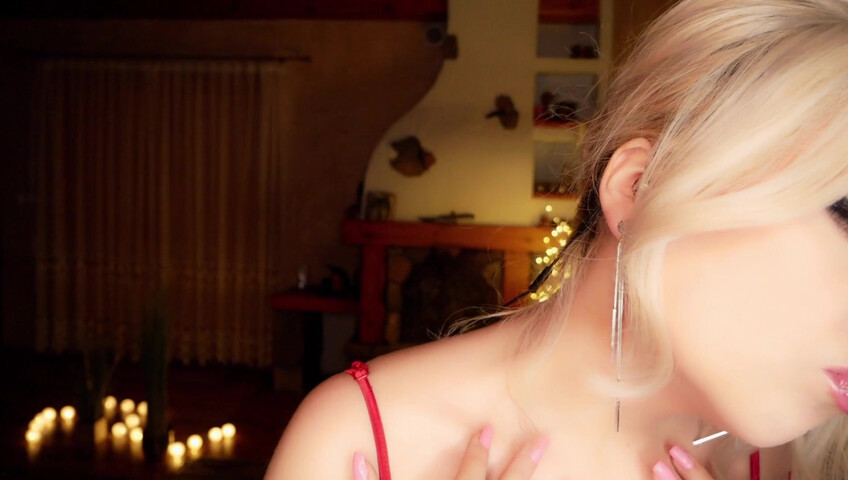 Trinki ASMR - 17 September 2025 - Close Up Kisses For You