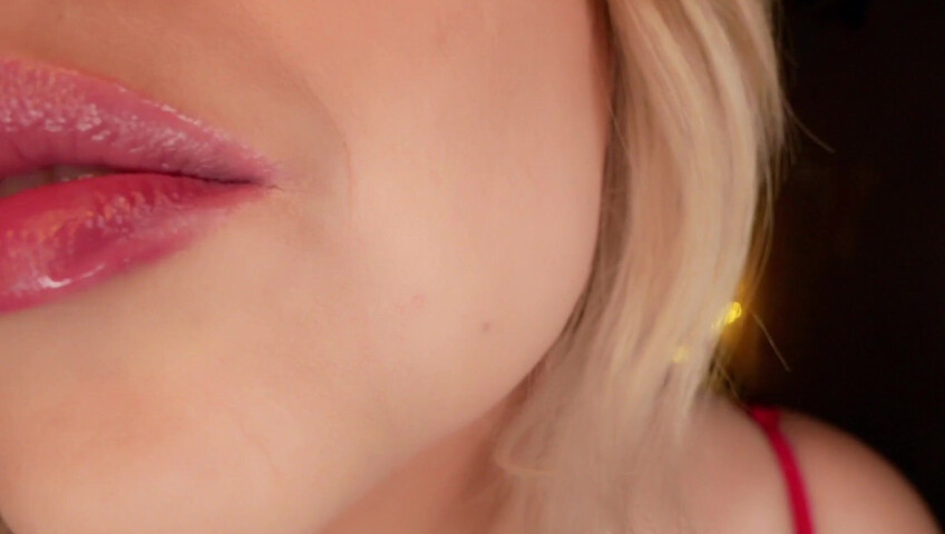 Trinki ASMR - 17 September 2025 - Close Up Kisses For You