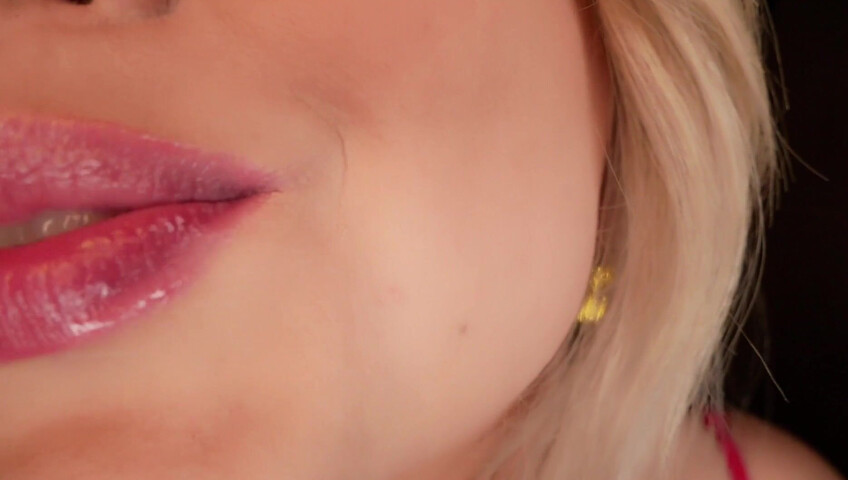 Trinki ASMR - 17 September 2025 - Close Up Kisses For You