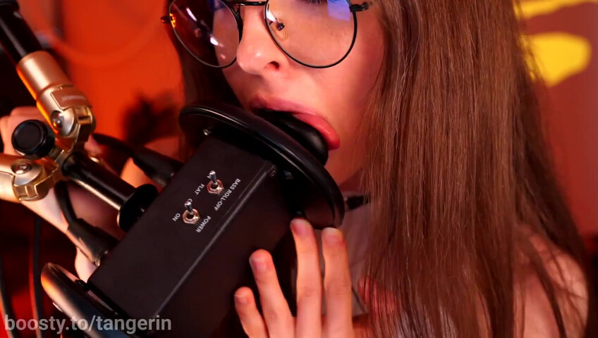 Tangerin ASMR - 24 October 2025 - Close Ear Licking & Lipping
