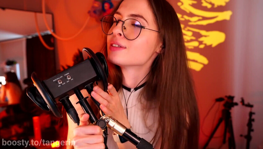 Tangerin ASMR - 24 October 2025 - Close Ear Licking & Lipping