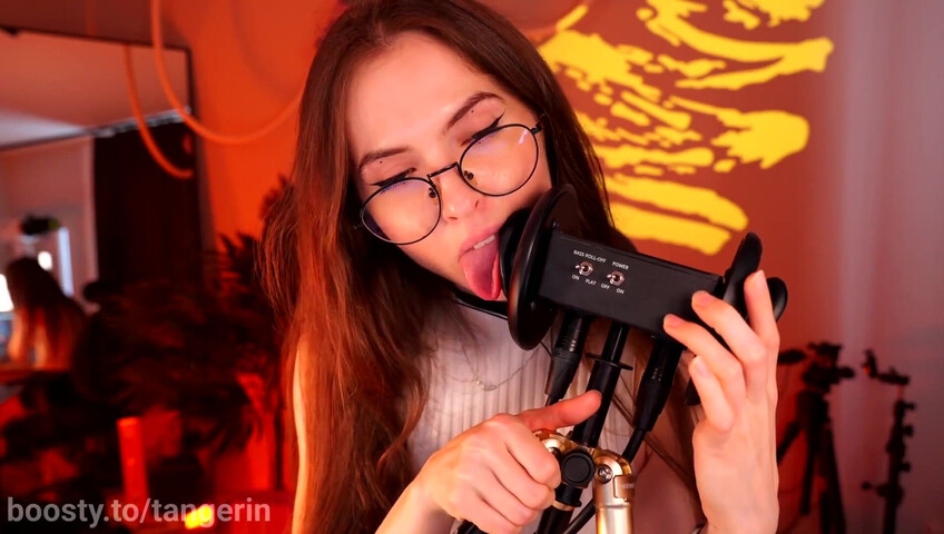 Tangerin ASMR - 24 October 2025 - Close Ear Licking & Lipping