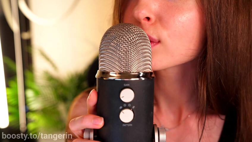 Tangerin ASMR - 13 November 2025 - Ear Licking - Lipping & Eye Contact