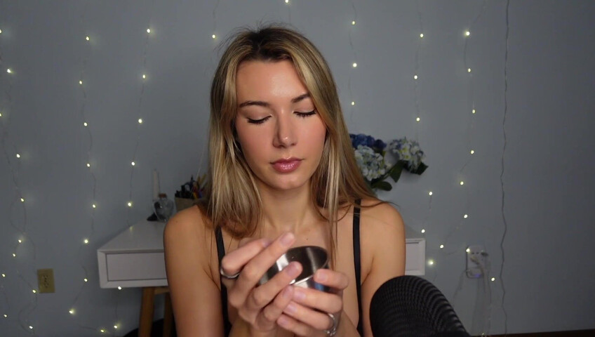 Sabrina Vaz - Hot Oil Massage On My Body