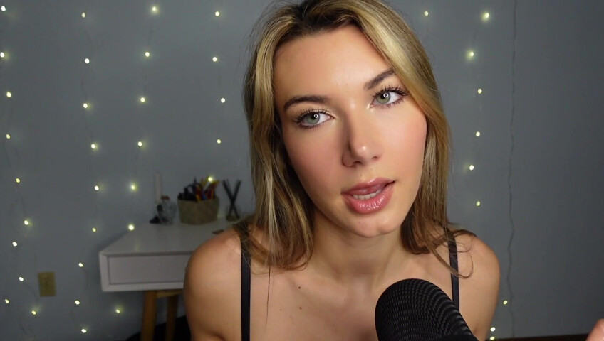 Sabrina Vaz - Hot Oil Massage On My Body