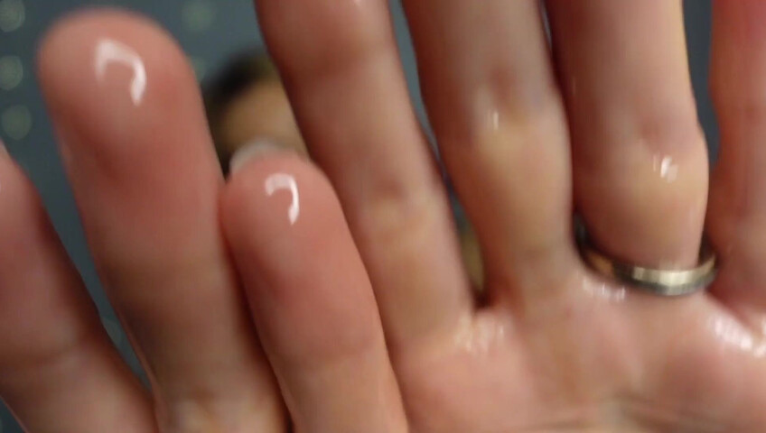 Sabrina Vaz - Hot Oil Massage On My Body