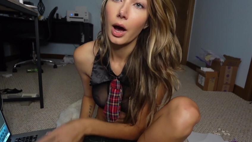 Sabrina Vaz - 7 November 2025 - ASMR Study Sesh With Hot Schoolgirl