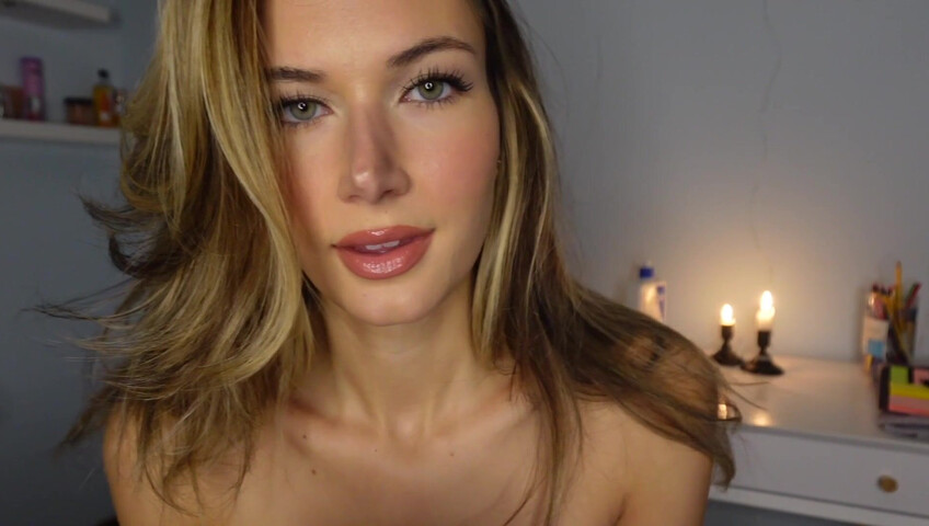 Sabrina Vaz - 22 November 2025 - Deep Kissing xx