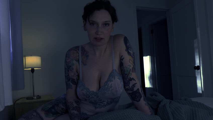 Bettie Bondage - Seducing Friends Mommy