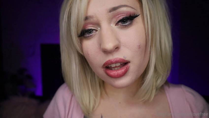 AriLove - Lens Fogging ASMR Fast whispers & heavy breathing