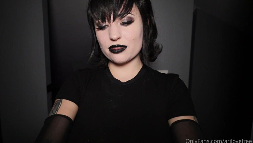 AriLove ASMR - Mavis Massages A Monster! LOTION SOUNDS (ASMR Roleplay)