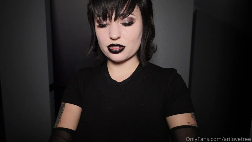 AriLove ASMR - Mavis Massages A Monster! LOTION SOUNDS (ASMR Roleplay)