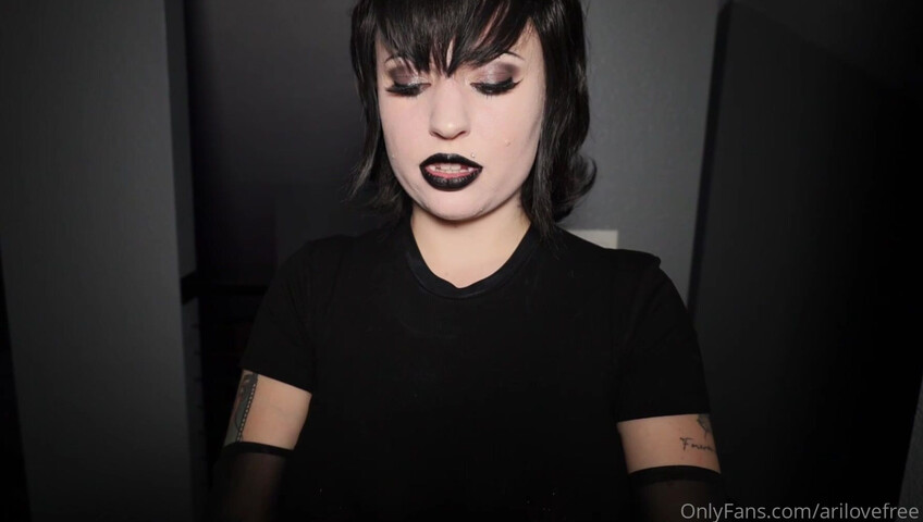 AriLove ASMR - Mavis Massages A Monster! LOTION SOUNDS (ASMR Roleplay)