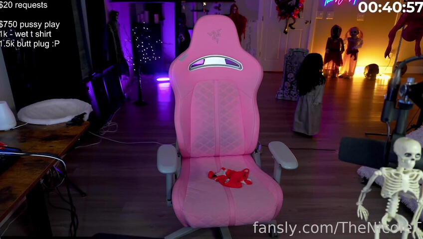 TheNicoleT - 14 November 2025 - Fansly Stream | Ear Licking + Pussy Play + Oil Massage