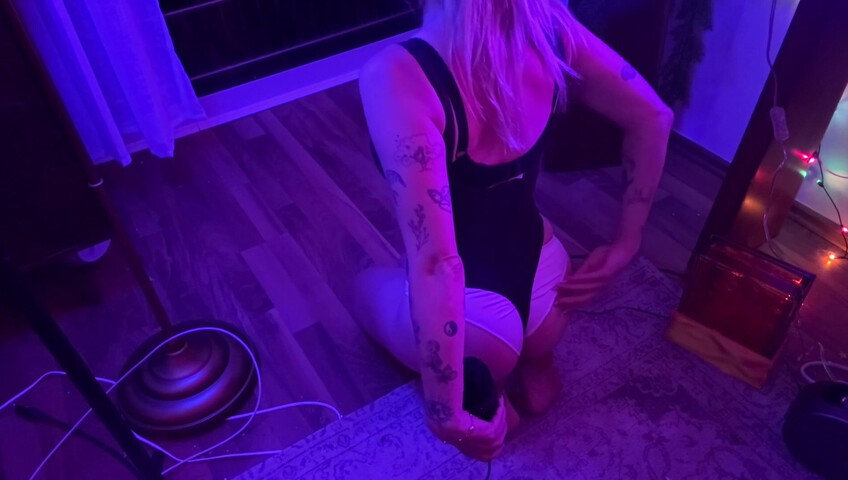 Soph Stardust ASMR - Triggers & Body Tapping On My Knees