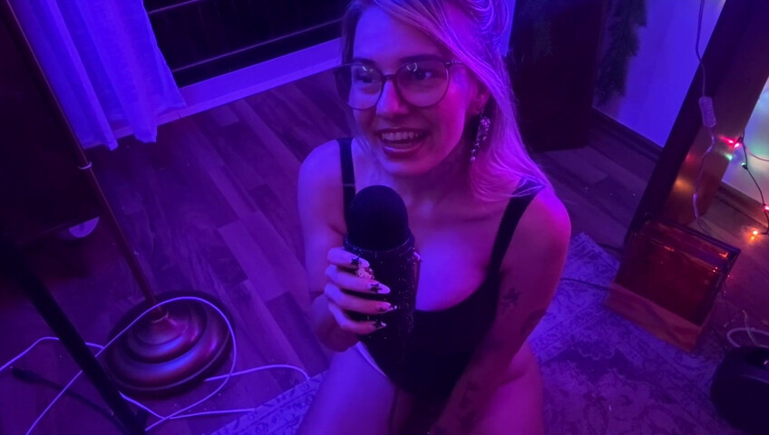 Soph Stardust ASMR - Triggers & Body Tapping On My Knees