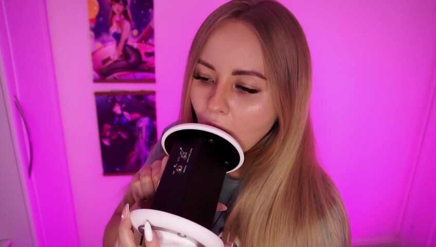 Simka ASMR - Fingers Licking 3DIO