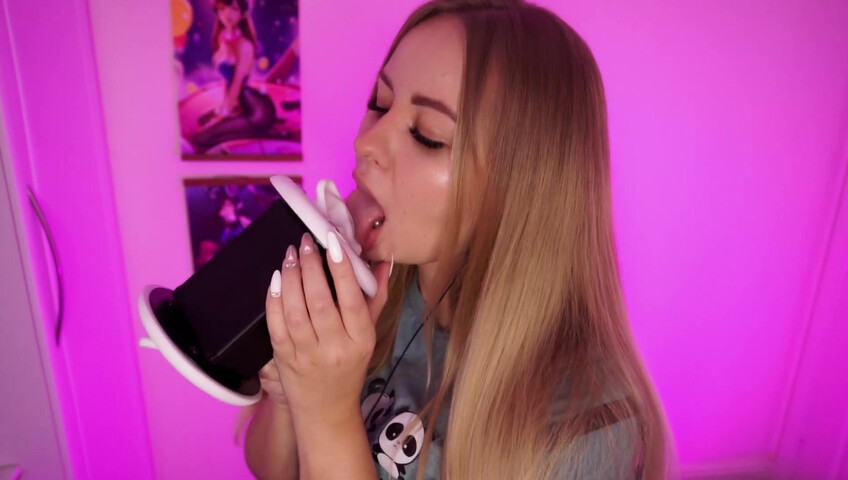 Simka ASMR - Fingers Licking 3DIO
