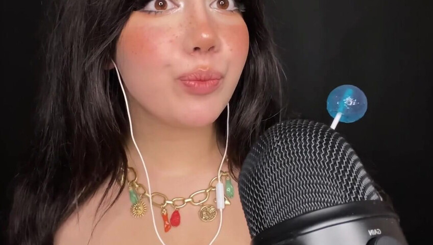 Shiny ASMR - Lollipop Sucking- Watch My Lips Work