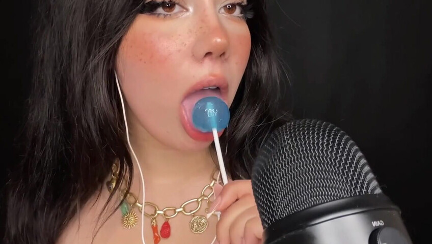 Shiny ASMR - Lollipop Sucking- Watch My Lips Work