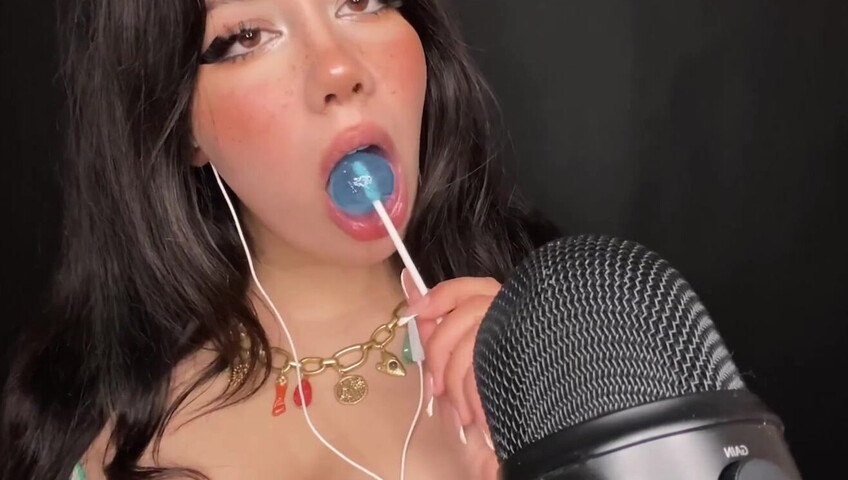 Shiny ASMR - Lollipop Sucking- Watch My Lips Work