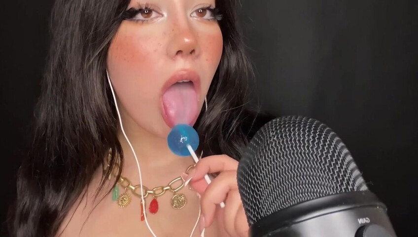 Shiny ASMR - Lollipop Sucking- Watch My Lips Work