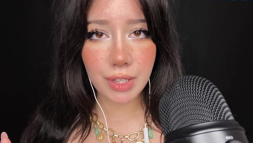 Shiny ASMR - Lollipop Sucking- Watch My Lips Work