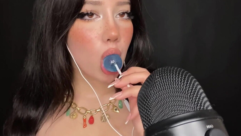 Shiny ASMR - Lollipop Sucking- Watch My Lips Work