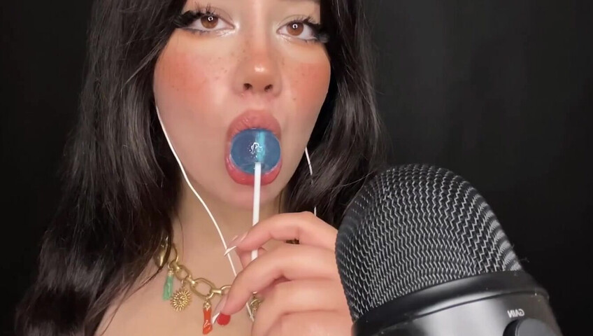 Shiny ASMR - Lollipop Sucking- Watch My Lips Work