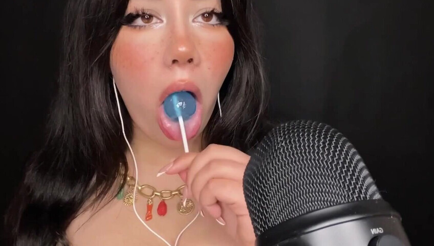Shiny ASMR - Lollipop Sucking- Watch My Lips Work