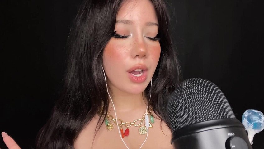 Shiny ASMR - Lollipop Sucking- Watch My Lips Work