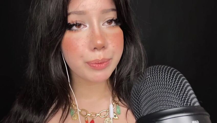 Shiny ASMR - Lollipop Sucking- Watch My Lips Work