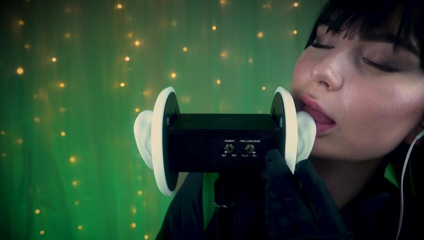 SacredXO – Shego’s Black Latex Gloves Slide Deep Into Your Ears While I Lick You