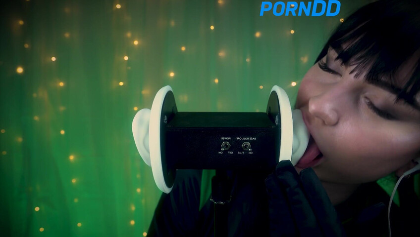 SacredXO – Shego’s Black Latex Gloves Slide Deep Into Your Ears While I Lick You