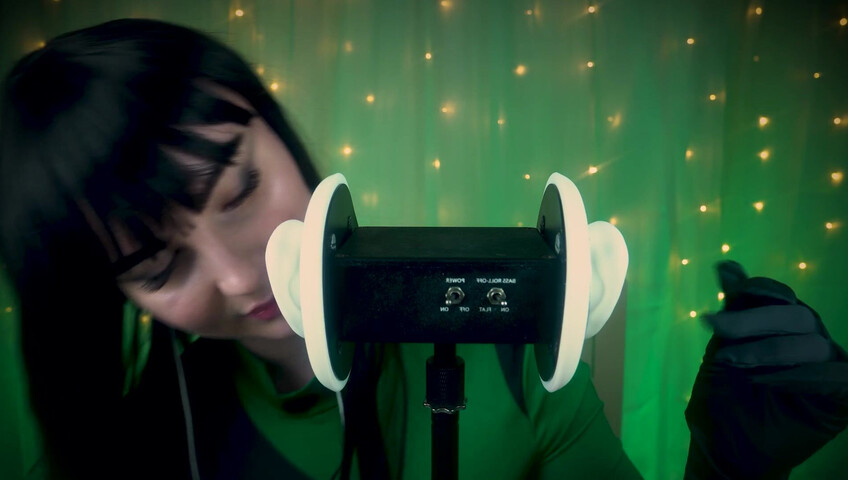 SacredXO – Shego’s Black Latex Gloves Slide Deep Into Your Ears While I Lick You