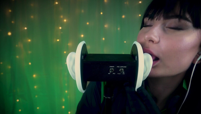 SacredXO – Shego’s Black Latex Gloves Slide Deep Into Your Ears While I Lick You