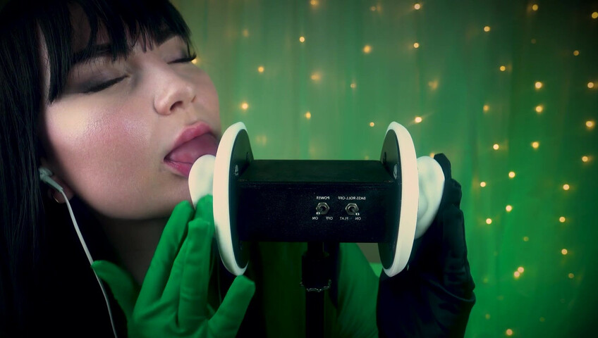 SacredXO – Shego’s Black Latex Gloves Slide Deep Into Your Ears While I Lick You