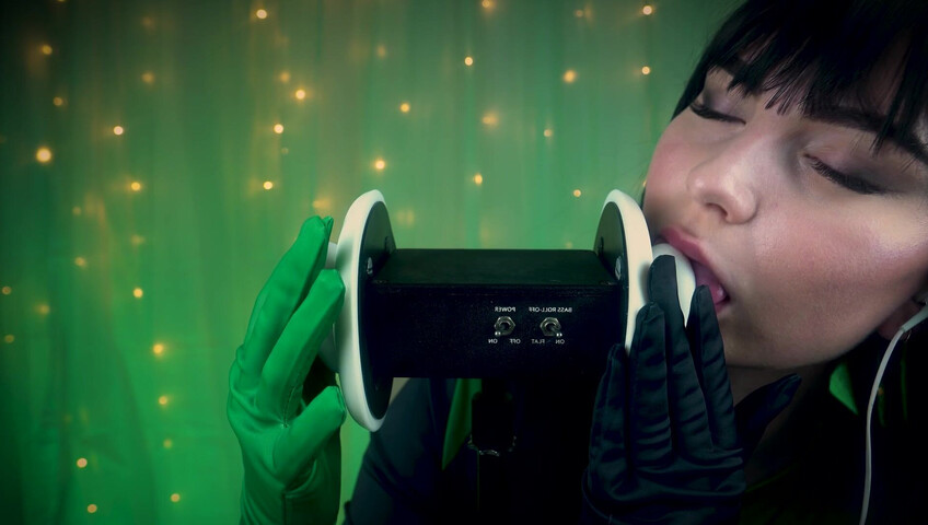 SacredXO – Shego’s Black Latex Gloves Slide Deep Into Your Ears While I Lick You