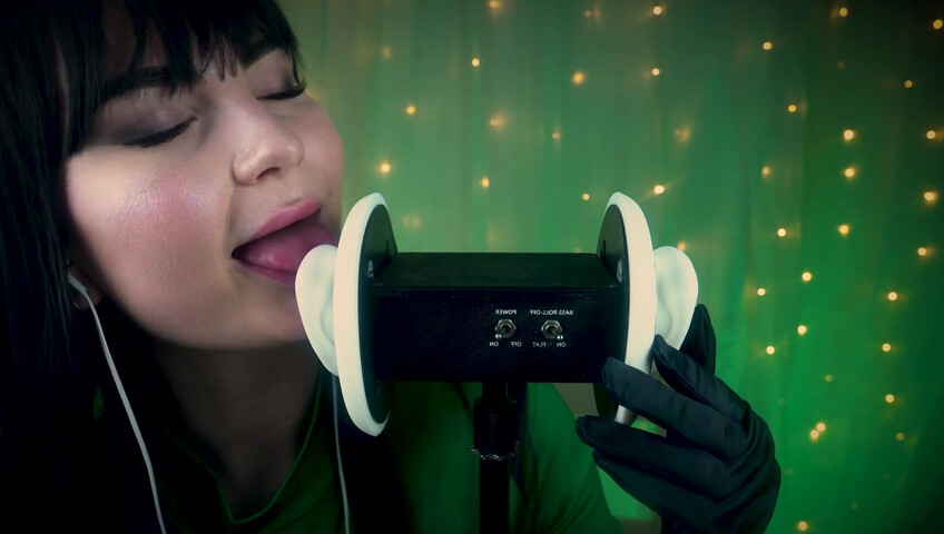 SacredXO – Shego’s Black Latex Gloves Slide Deep Into Your Ears While I Lick You