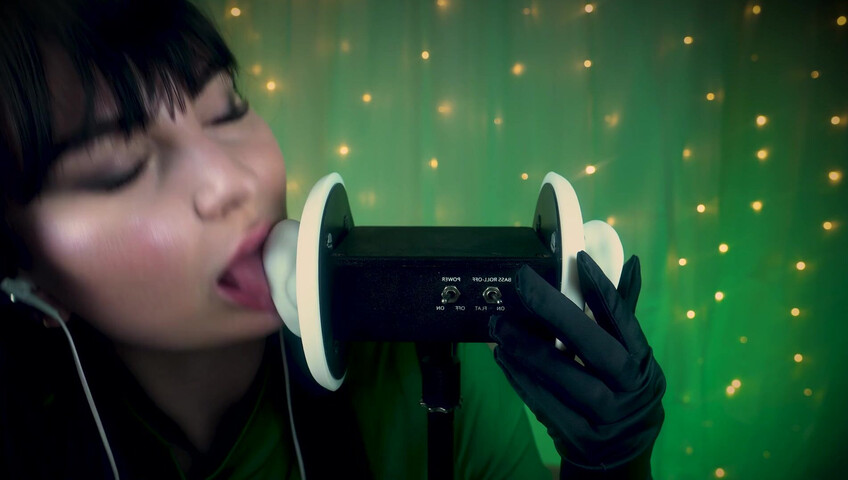 SacredXO – Shego’s Black Latex Gloves Slide Deep Into Your Ears While I Lick You